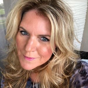 Meet your Posher, Eve